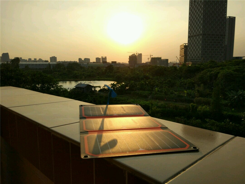 伏来阳智能太阳能充电器_便携式太阳能充电器_太阳能手机充电器价格