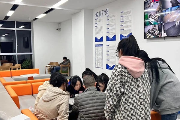 电子课本特点优势使用方法_八年级上册英语人教版_八年级上册英语冀教版电子课本介绍