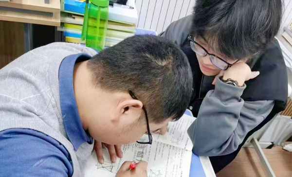 电子课本特点优势使用方法_八年级上册英语冀教版电子课本介绍_八年级上册英语人教版
