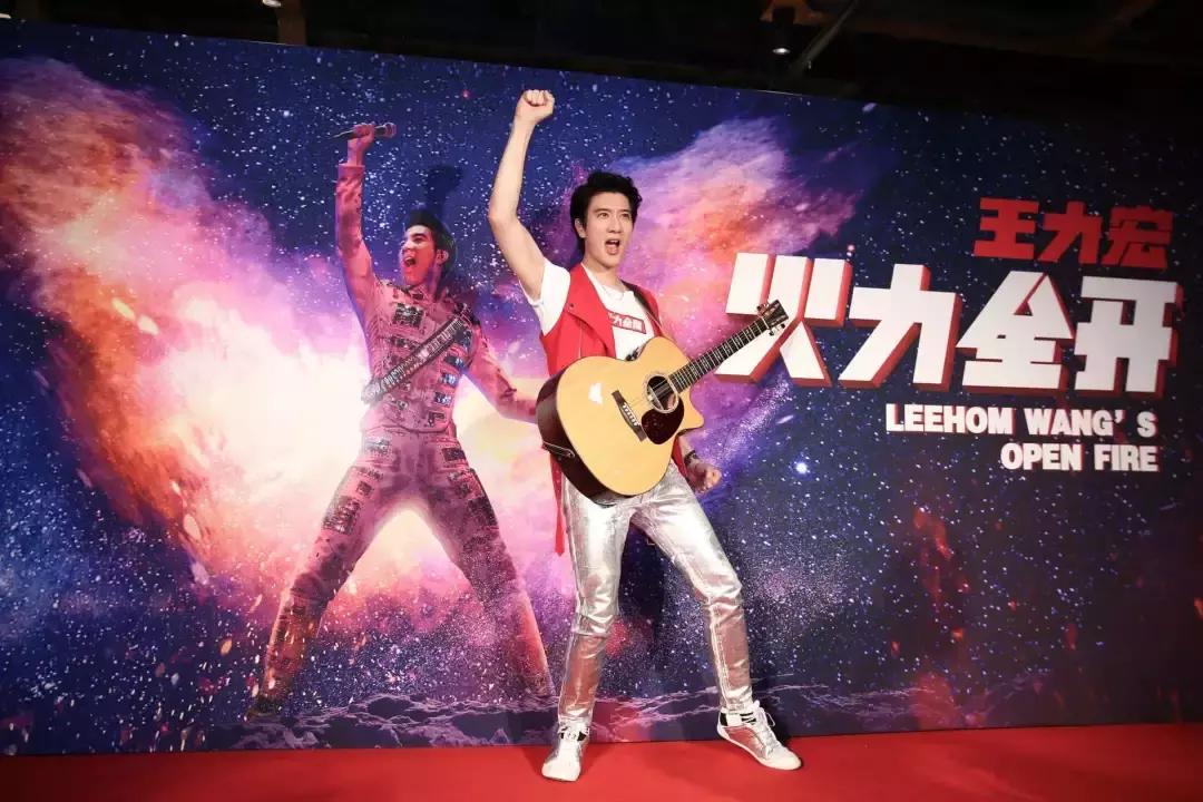 王力宏桌面壁纸 高清_王力宏 非常静距离 女儿奴