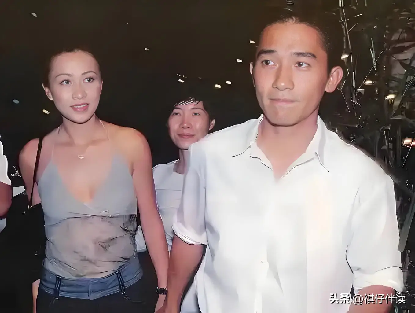 刘嘉玲梁朝伟37年爱情故事_梁朝伟刘嘉玲真实感情_梁朝伟与刘嘉玲的婚礼