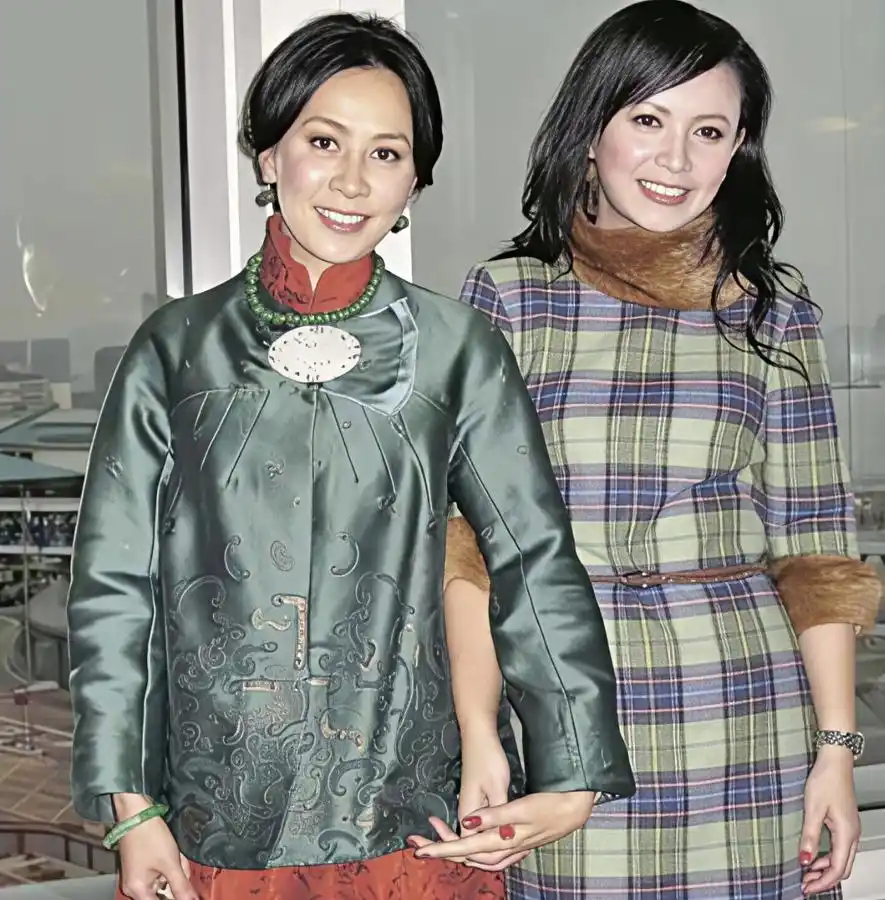 梁朝伟与刘嘉玲的婚礼_梁朝伟曾华倩感情经历_梁朝伟张曼玉绯闻真相