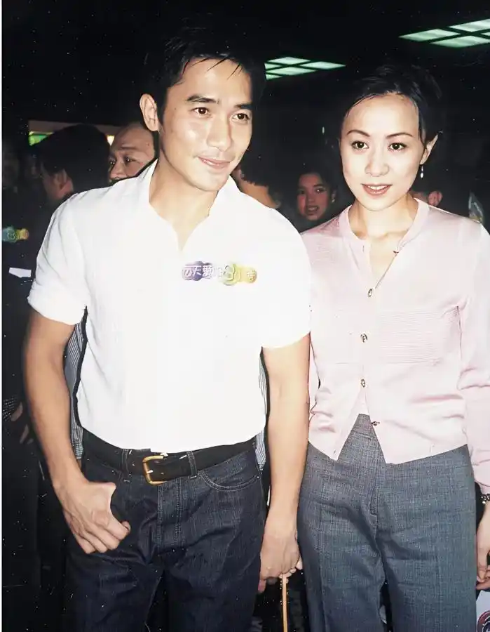 梁朝伟与刘嘉玲的婚礼_梁朝伟张曼玉绯闻真相_梁朝伟曾华倩感情经历