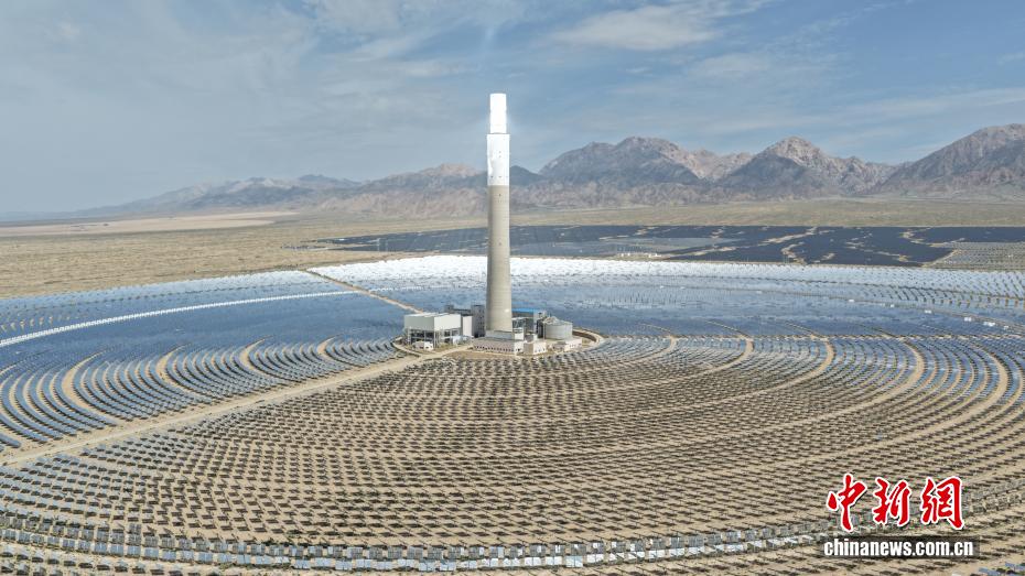 太阳能光热幕墙_塔式熔盐储能光热技术_青海中控德令哈50MW塔式光热电站