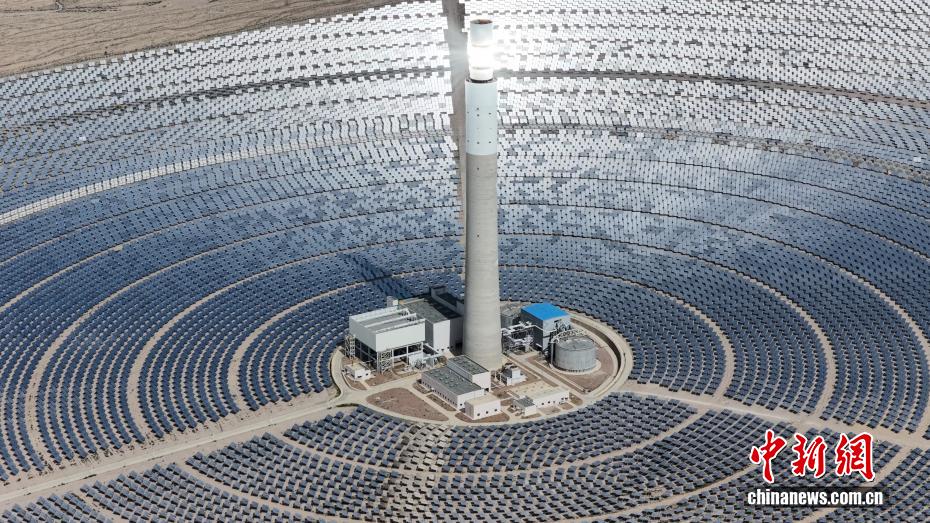 塔式熔盐储能光热技术_太阳能光热幕墙_青海中控德令哈50MW塔式光热电站