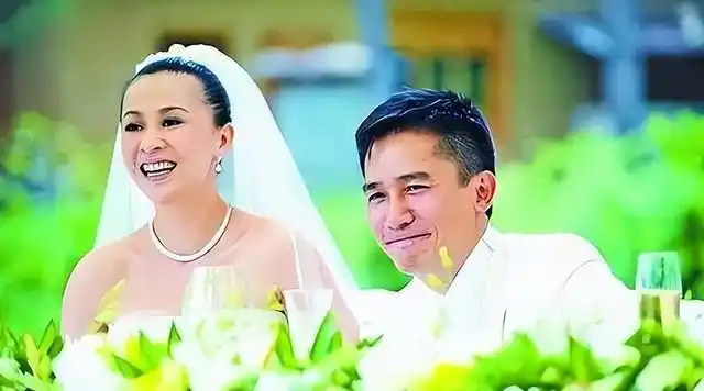 梁朝伟与刘嘉玲的婚礼_刘嘉玲梁朝伟16周年结婚纪念 重返不丹婚礼地_刘嘉玲梁朝伟恩爱如初 重温甜蜜时光