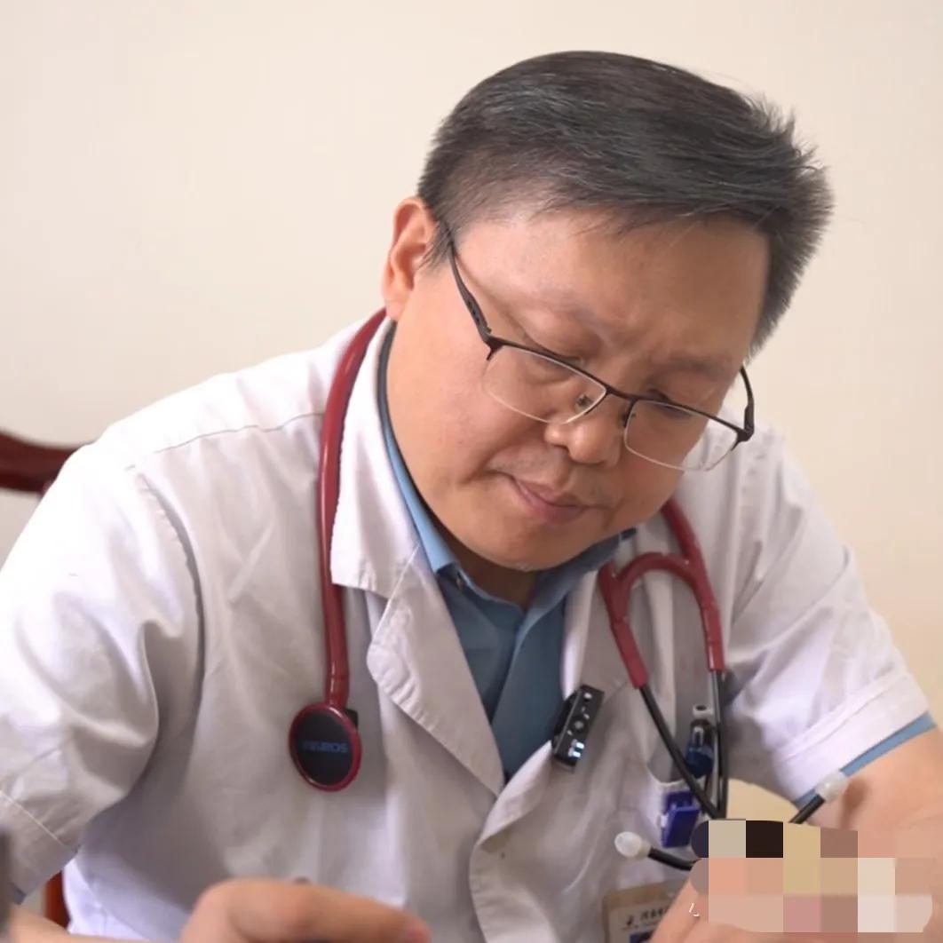 小孩久咳不愈吃什么好_孩子咳嗽能吃的水果_咳嗽期间饮食禁忌