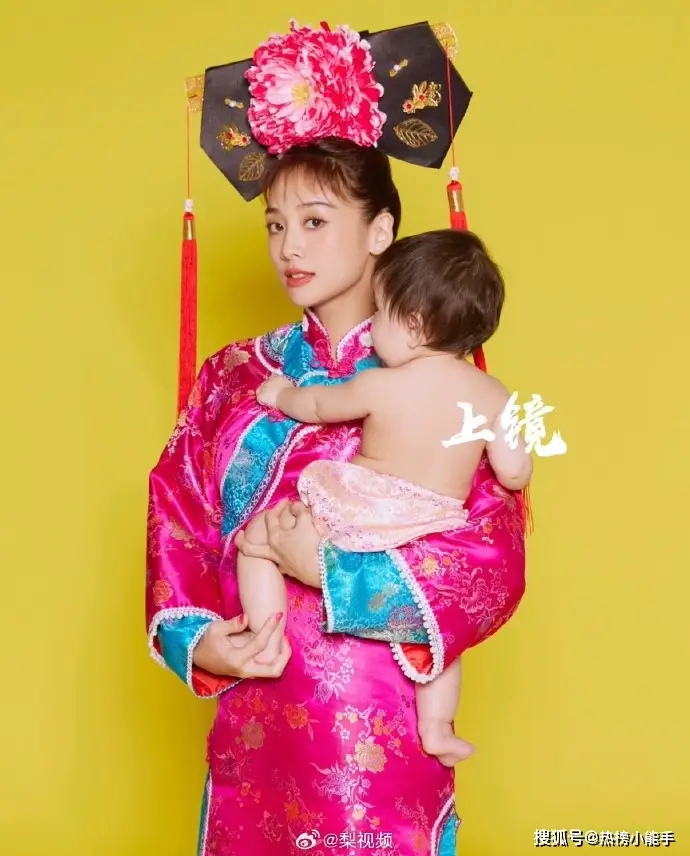 吴映洁当妈妈经历分享_吴映洁晒女儿照分享母爱幸福感_吴映洁戴向宇亲密照