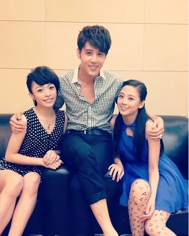 吴映洁戴向宇亲密照_吴映洁炎亚纶借精生子_鬼鬼炎亚纶关系史
