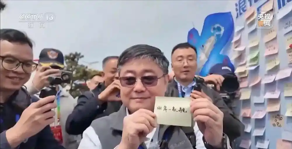 中国海军舰艇退役_人民海军开放日舰艇参观_台湾退役舰长吕礼诗登舰感悟