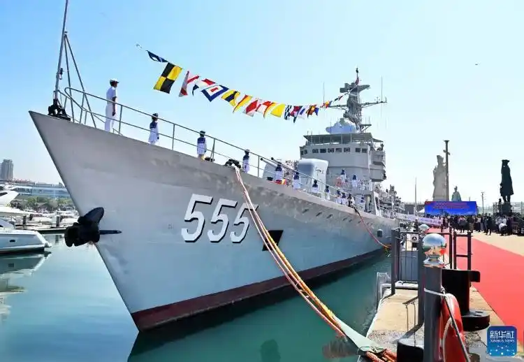 青岛市爱国主义教育基地_中国海军舰艇退役_海军昭通号退役舰