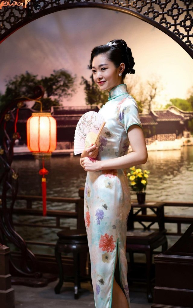 胡歌伪装者导演后悔_快乐大本营 胡歌王凯_王凯硬塞关系户解决危机