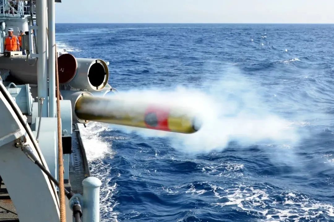湛江舰退役仪式_中国海军舰艇退役_珠海舰退役仪式