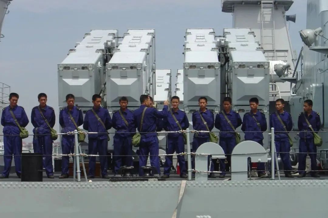 中国海军舰艇退役_湛江舰退役仪式_珠海舰退役仪式