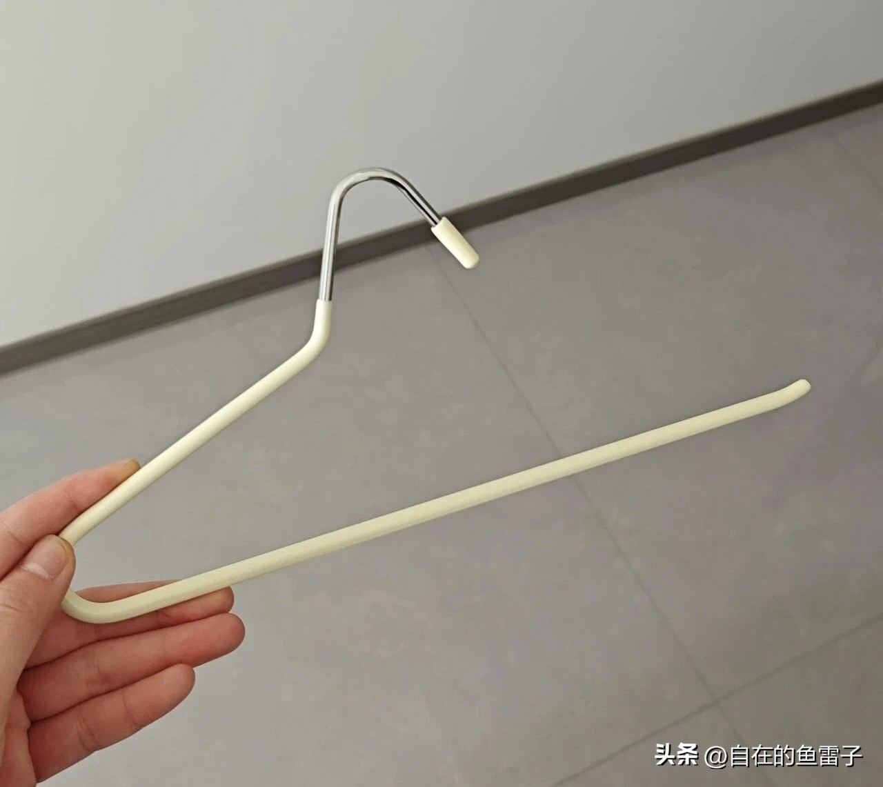 旧T恤二次利用_废旧塑料瓶收纳_自制收纳鞋子好方法图片