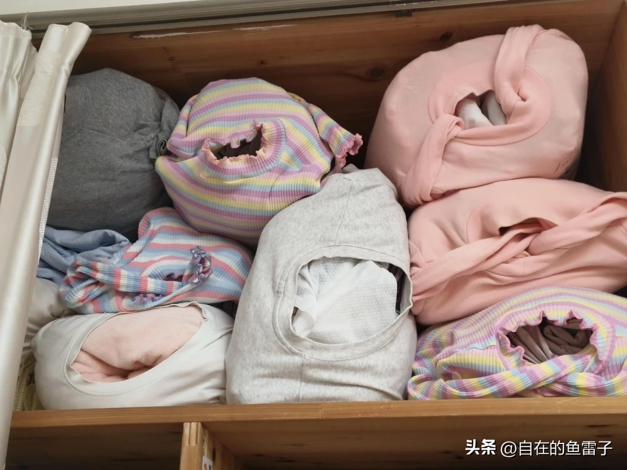 自制收纳鞋子好方法图片_废旧塑料瓶收纳_旧T恤二次利用