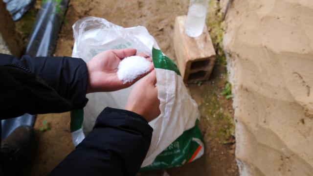 乡村季风化肥真假辨别_磷酸二氢钾使用方法_磷酸二氢钾真假辨别