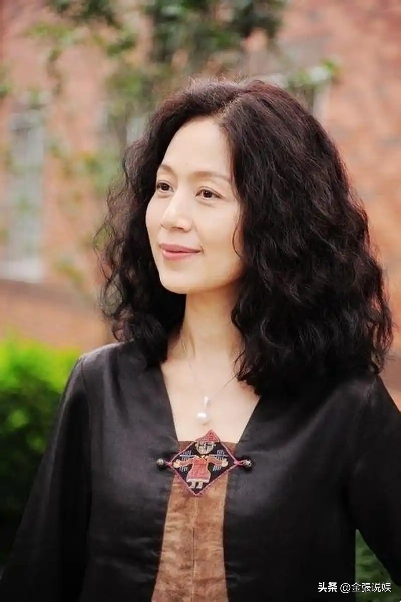马兰和余秋雨离婚了吗_余秋雨马兰丁克家庭33年_丁克夫妻晚年生活状态