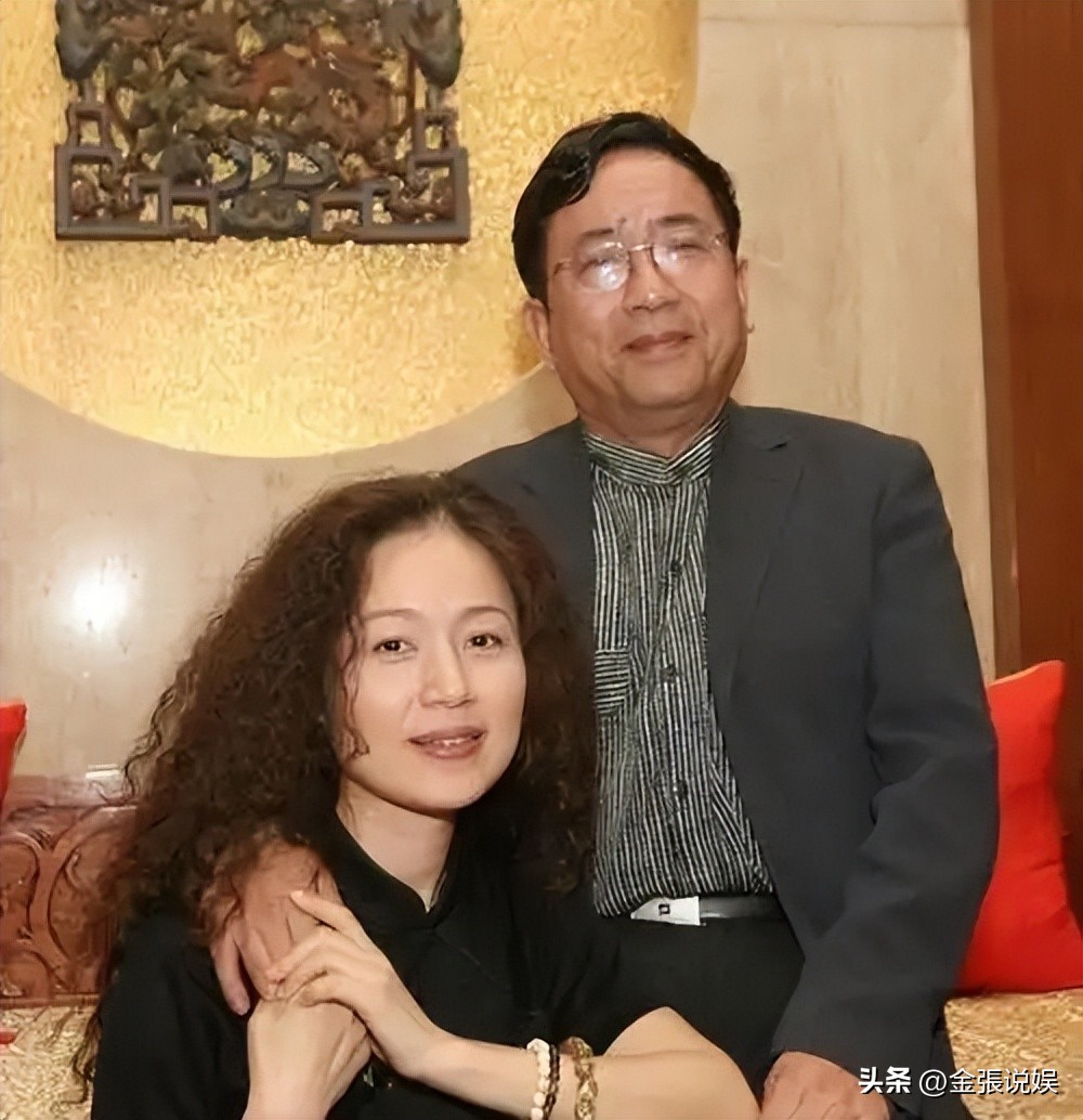 余秋雨马兰丁克家庭33年_丁克夫妻晚年生活状态_马兰和余秋雨离婚了吗
