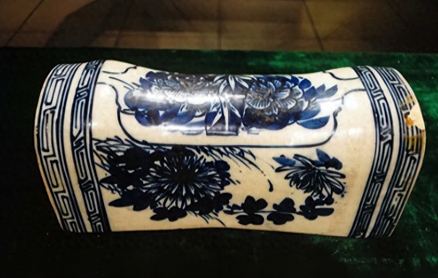 宋代瓷枕_古代睡眠方式_抱着枕头睡觉的图片