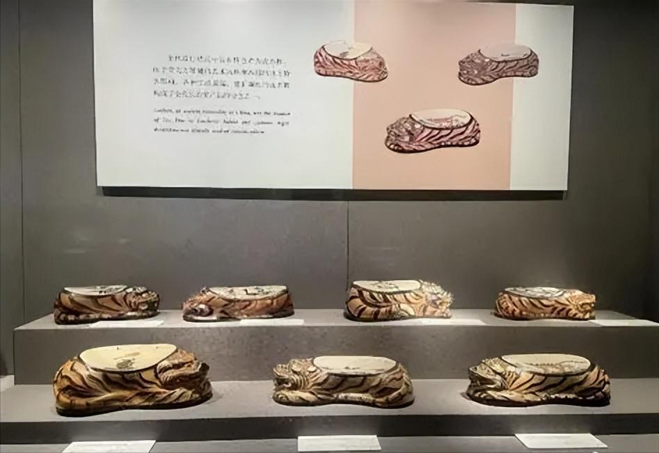 抱着枕头睡觉的图片_宋代瓷枕_古代睡眠方式