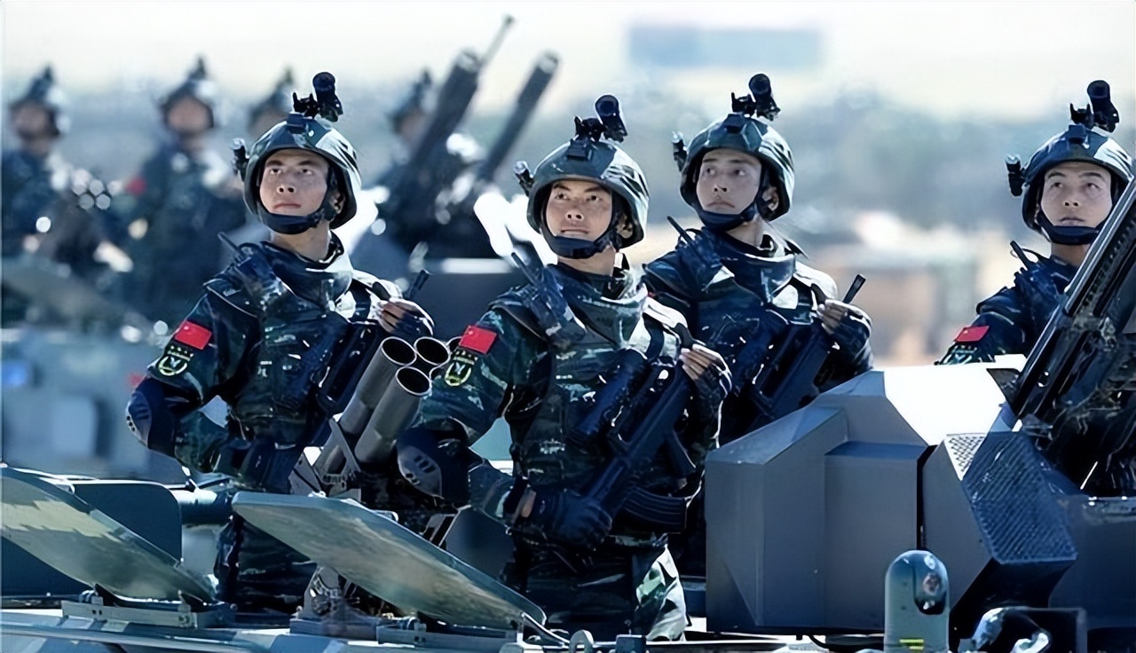 台海局势 军售分析 张召忠解读_张召忠说不与262合作了