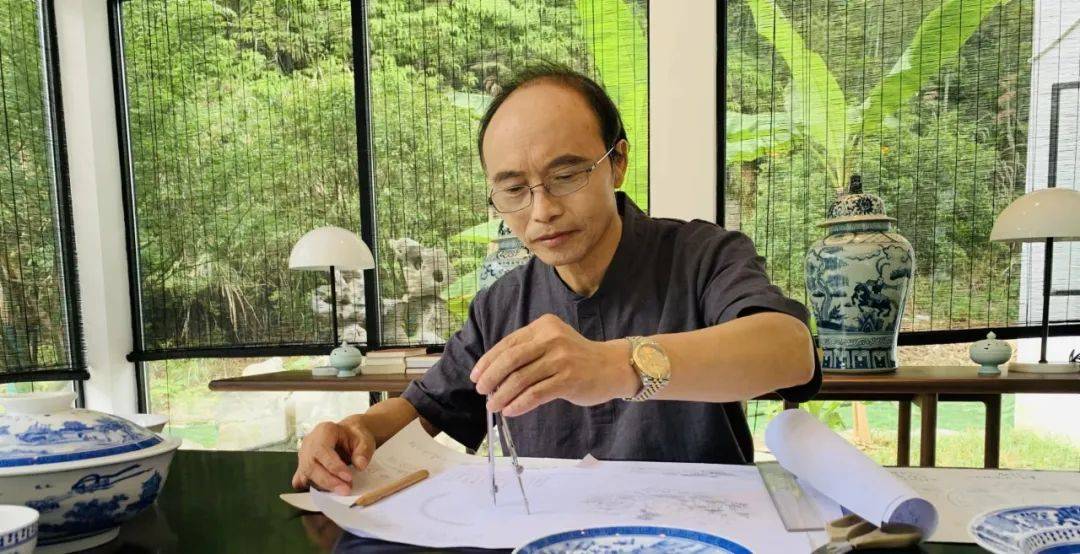 中国工美行业艺术大师 唐德贵 绘瓷艺术_景德镇民窑陶瓷美术_江西省工艺美术大师 唐德贵 绚彩浅雕工艺