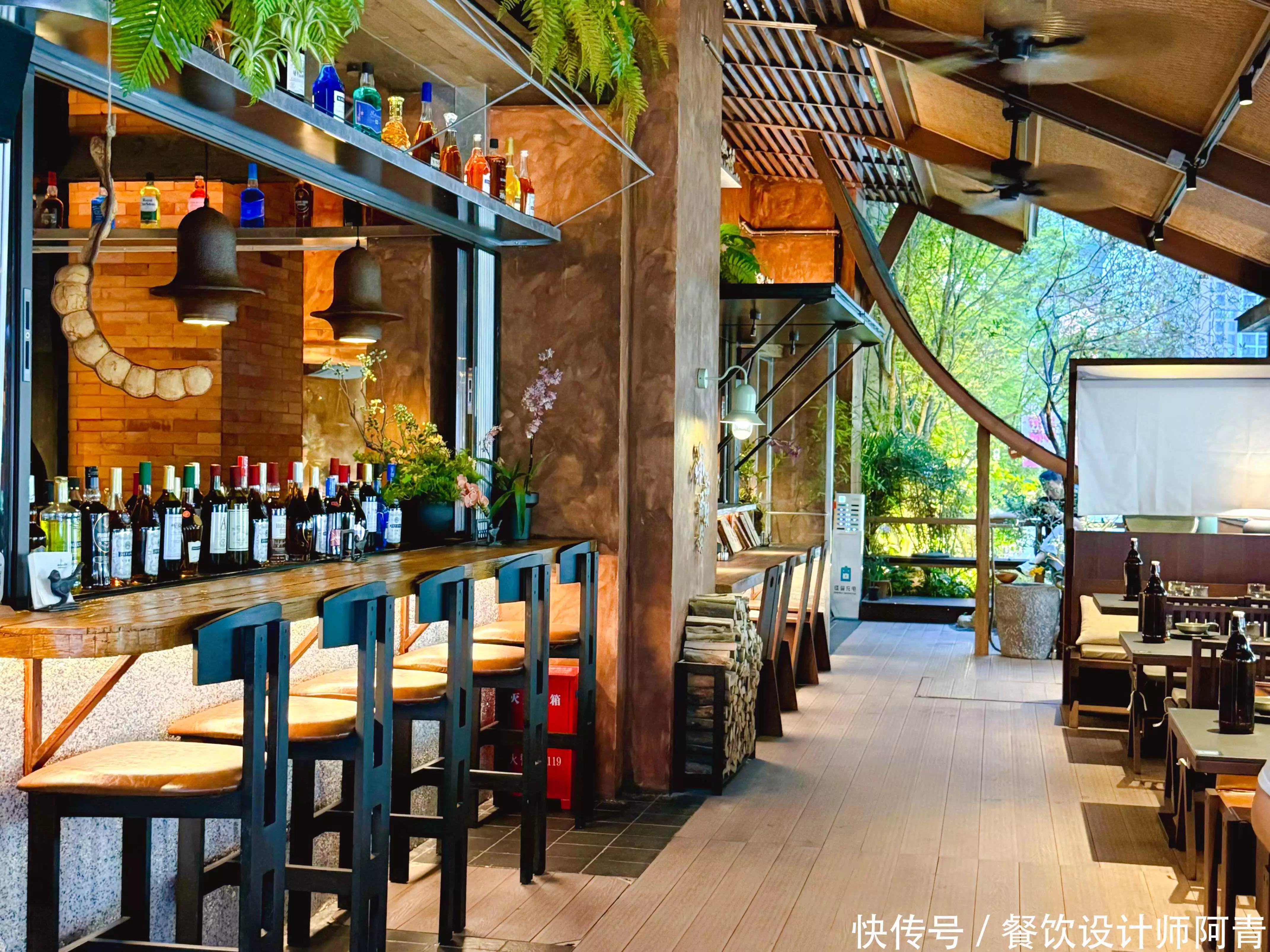 南宁金外滩_南宁餐饮全案设计_南宁餐厅设计公司