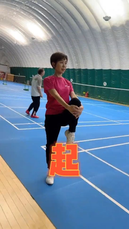 欧阳夏丹央视消失原因_欧阳夏丹阳康后身体恢复情况_欧阳夏丹图片牙