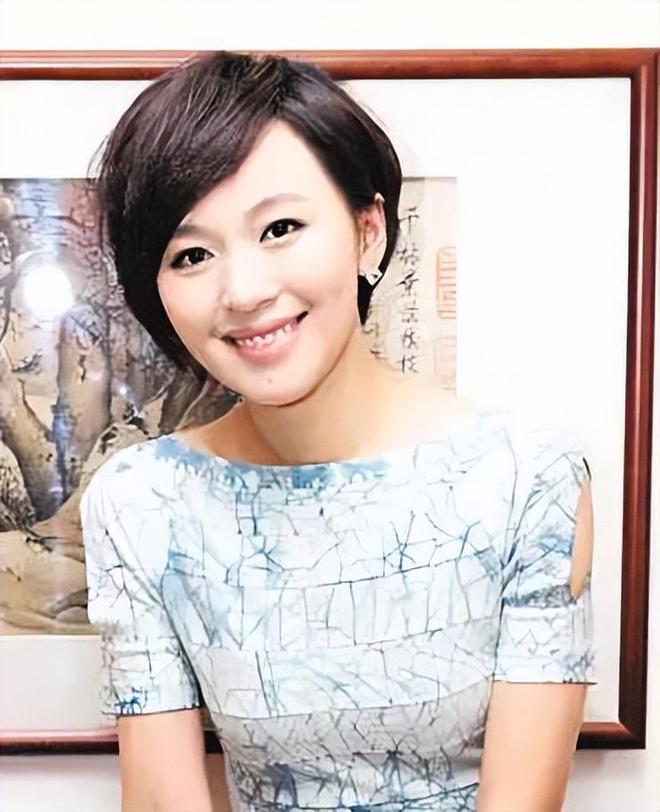 欧阳夏丹央视消失原因_欧阳夏丹阳康后身体恢复情况_欧阳夏丹图片牙